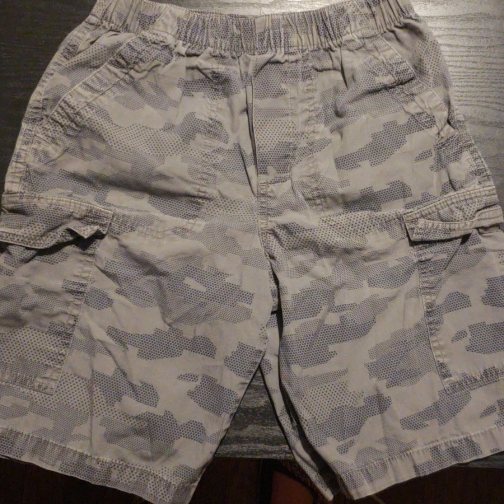 Canyon river cargo shorts